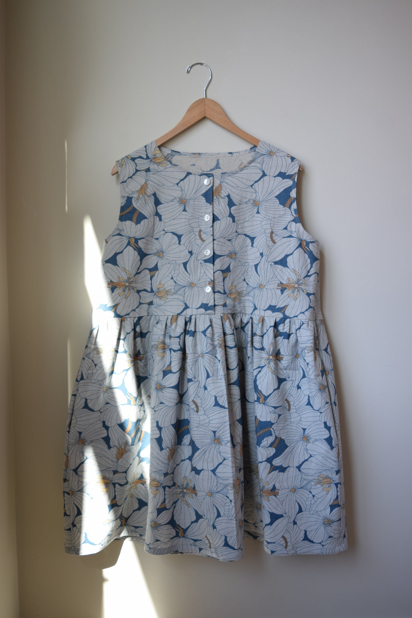 Floral Sleeveless Garden Dress | Small