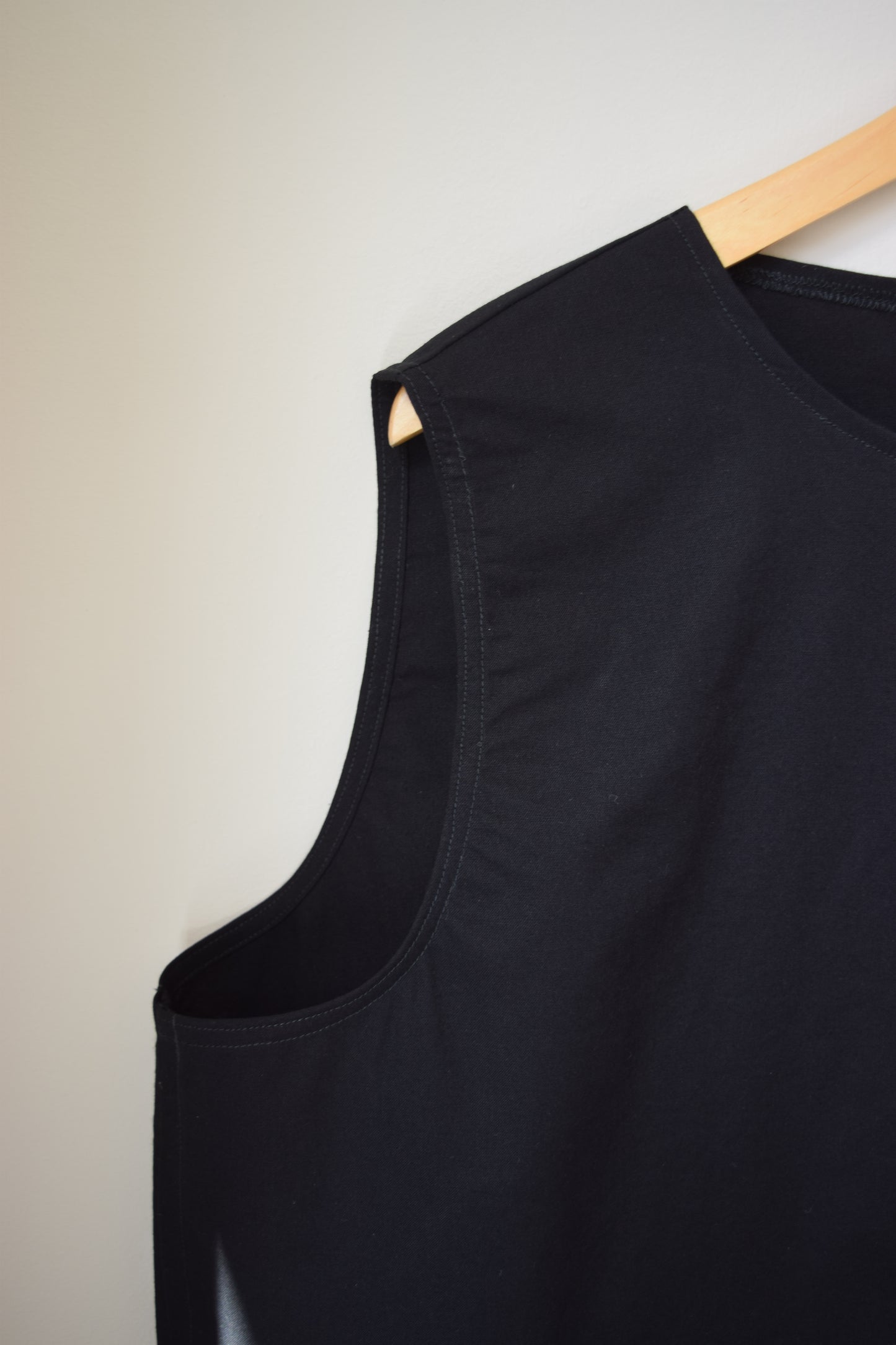 Black Cotton Poplin Vest | Medium