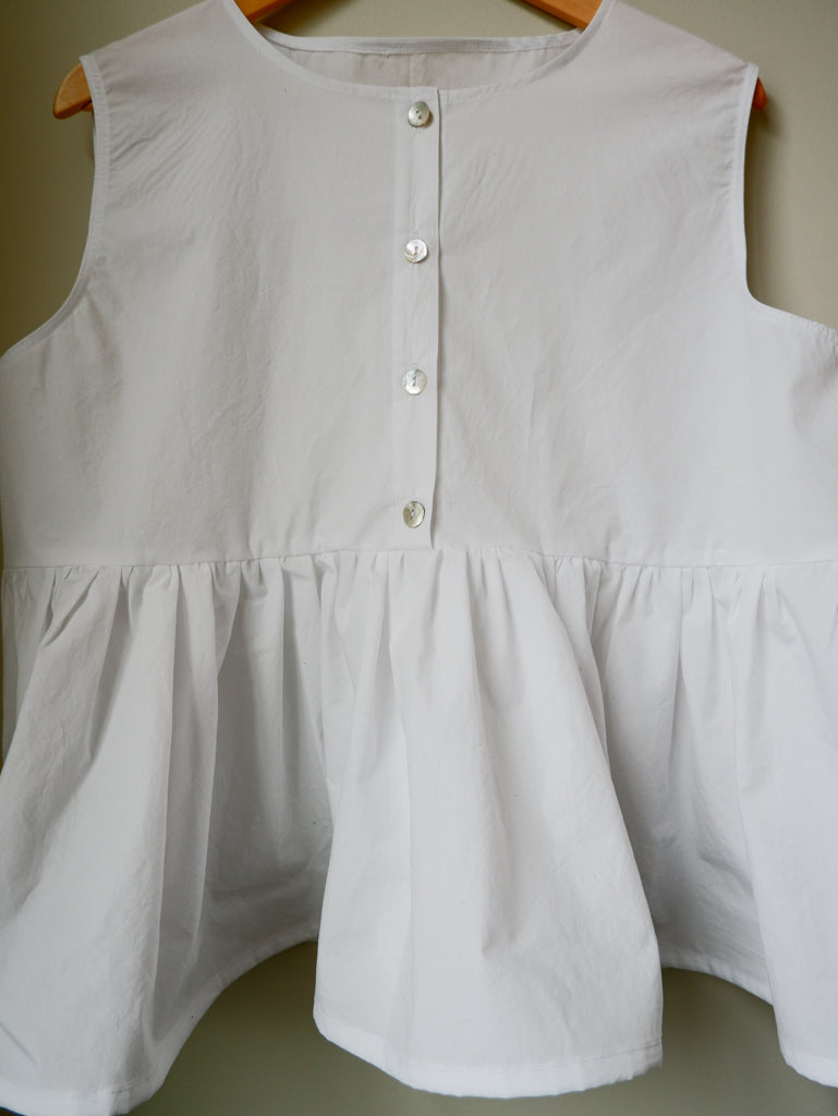 Sleeveless Garden Blouse | Medium