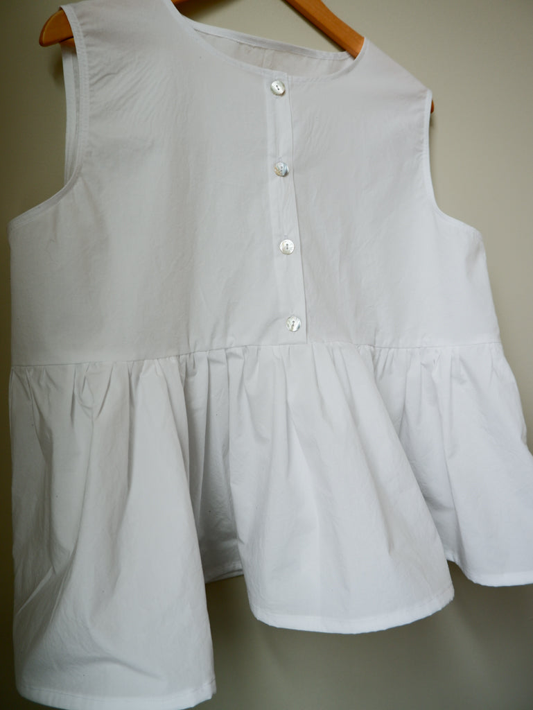 Sleeveless Garden Blouse | Medium