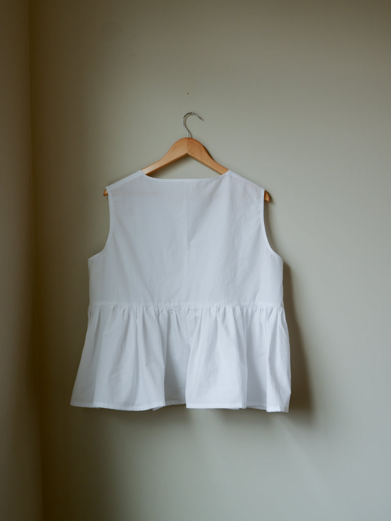 Sleeveless Garden Blouse | Medium