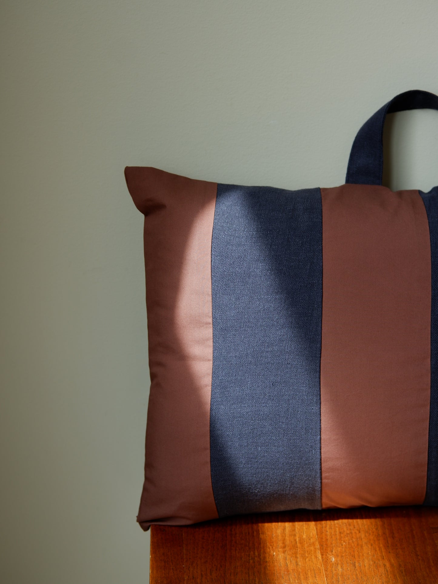 Truffle & Navy Reading Pillow