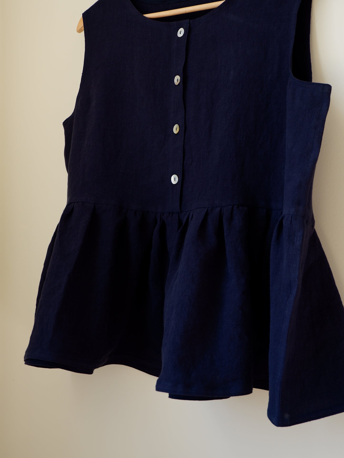 Sleeveless Garden Blouse | Medium